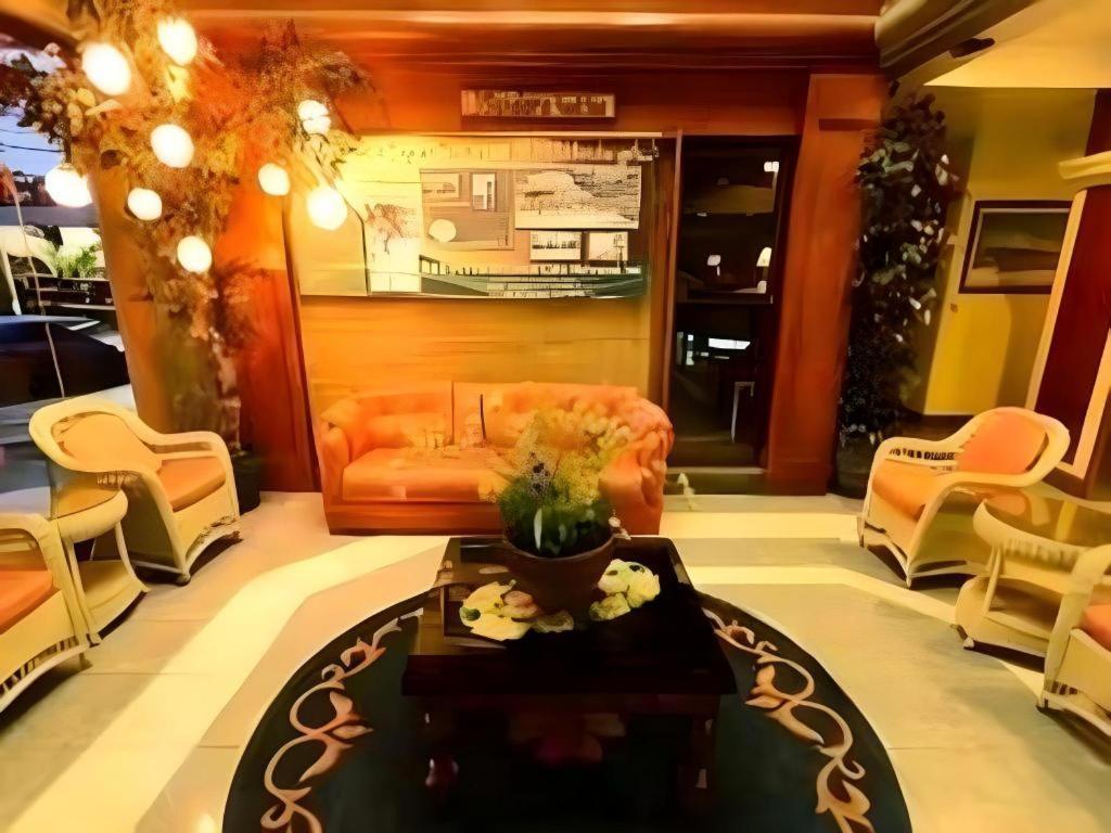 Richmond Plaza Hotel Tabok Dış mekan fotoğraf