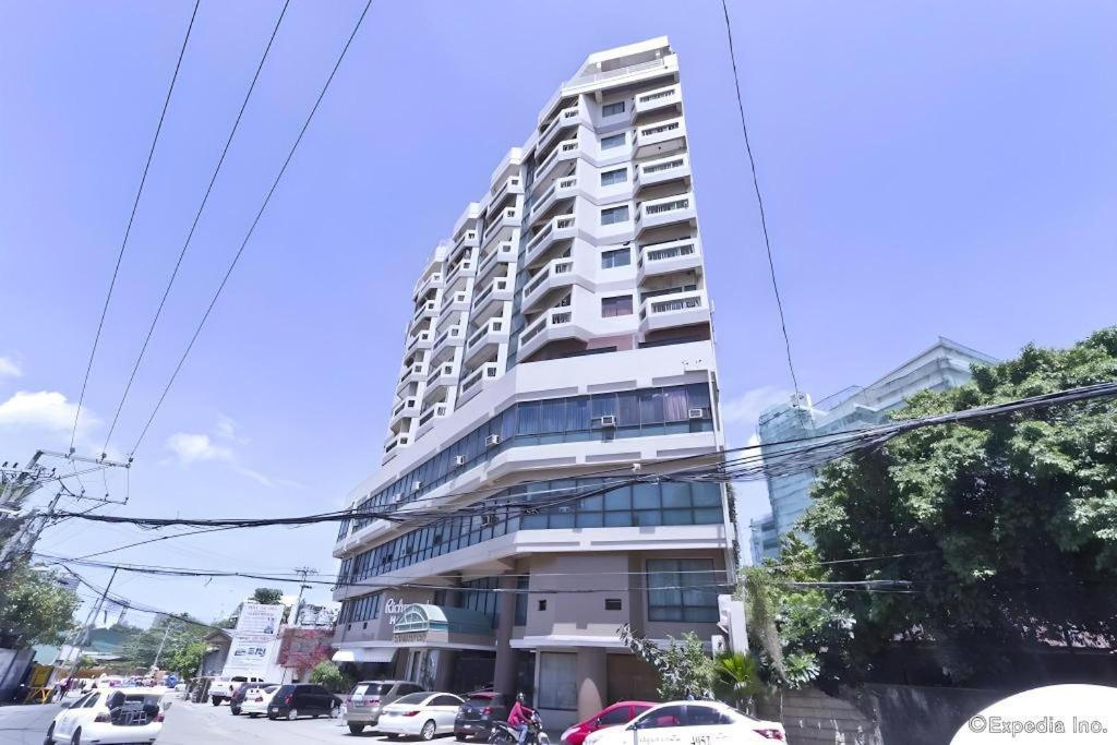 Richmond Plaza Hotel Tabok Dış mekan fotoğraf