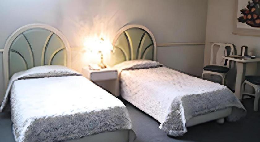 Richmond Plaza Hotel Tabok Dış mekan fotoğraf